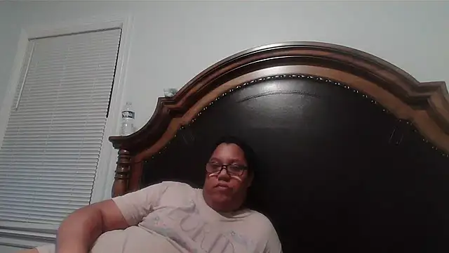 ebonyred online show from 02/01/25, 03:08