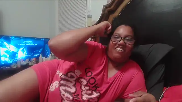 ebonyred online show from 06/18/26, 02:01