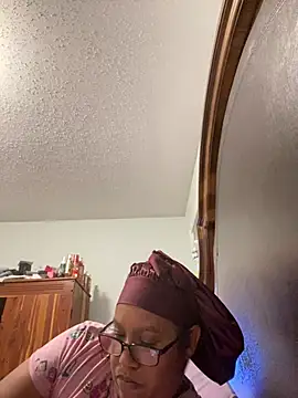 ebonyred online show from 06/30/26, 02:23