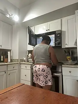 ebonyred online show from 08/01/26, 01:21