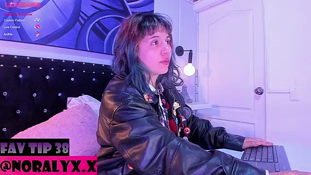 hey noraly online show from 07/18/26, 04:27