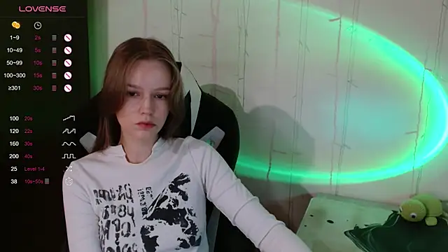 Snapshot of amelia_sweeti chatting on 10/11/25, 07:56 amelia sweeti online show from 10/11/25, 07:56