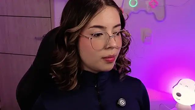 EmilyMiller  online show from 06/19/26, 03:16