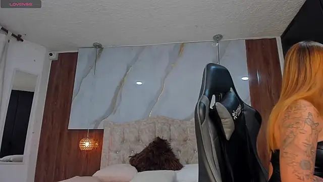 mia 18v online show from 11/06/25, 05:36