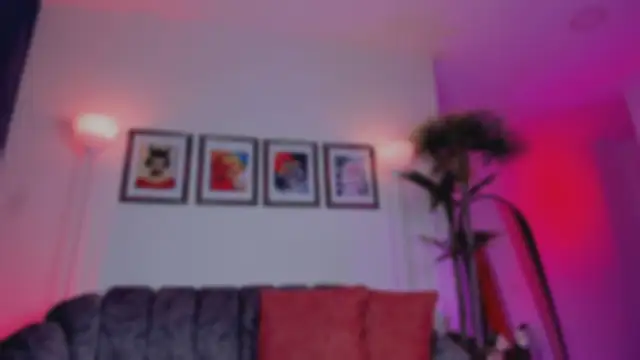 Taylor  foxxx online show from 10/11/25, 03:39