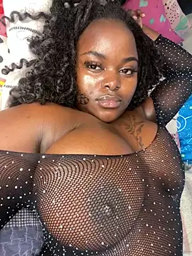 Honeycoco0211 online show from 02/16/25, 07:48