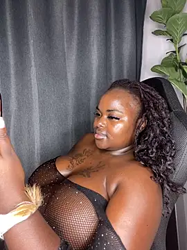 Honeycoco0211 online show from 10/01/25, 08:37