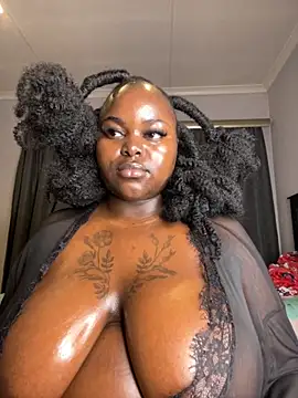 Honeycoco0211 online show from 06/05/26, 08:58