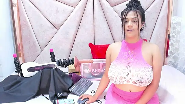 Snapshot of Deisy_Torres chatting on 12/25/24, 09:54 Deisy Torres online show from 12/25/24, 09:54