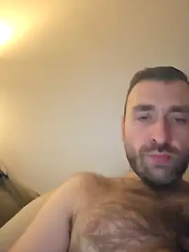 Snapshot of TIGERRR86 chatting on 01/05/26, 10:13 TIGERRR86 online show from 01/05/26, 10:13