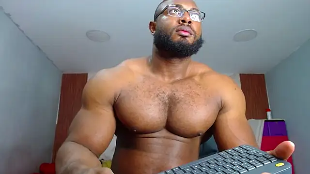 Snapshot of George_Dominator chatting on 03/07/25, 10:32 George Dominator online show from 03/07/25, 10:32