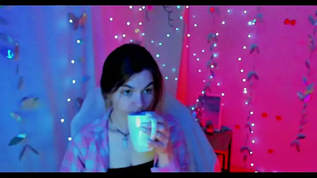 Sweet me  online show from 06/16/26, 06:05