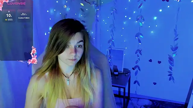 Sweet me  online show from 07/07/26, 07:23