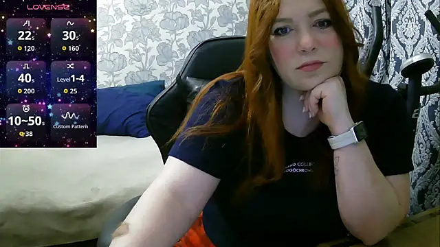 Snapshot of Sabrina_Poison chatting on 11/15/25, 03:26 Sabrina Poison online show from 11/15/25, 03:26