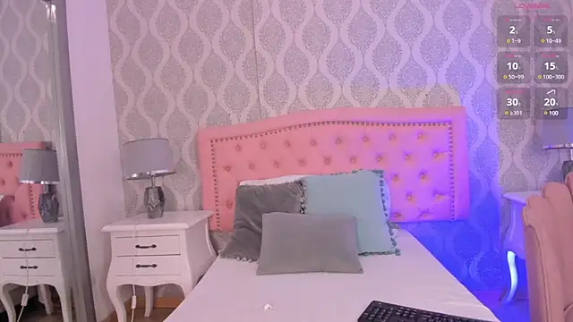 Valerith Vega  online show from 12/23/24, 11:57