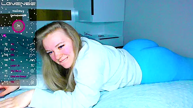 Snapshot of kitti_kaattt chatting on 01/05/25, 01:26 kitti kaattt online show from 01/05/25, 01:26