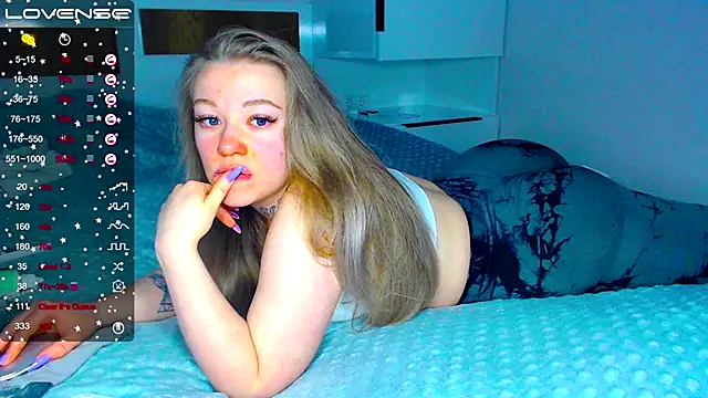 Snapshot of kitti_kaattt chatting on 03/19/25, 11:39 kitti kaattt online show from 03/19/25, 11:39