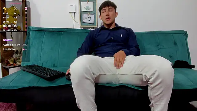 Snapshot of jacques_cardiet chatting on 09/25/25, 12:09 jacques cardiet online show from 09/25/25, 12:09