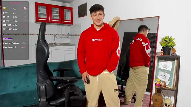 Snapshot of jacques_cardiet chatting on 10/10/25, 11:20 jacques cardiet online show from 10/10/25, 11:20