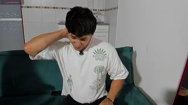 Snapshot of jacques_cardiet chatting on 10/16/25, 05:47 jacques cardiet online show from 10/16/25, 05:47