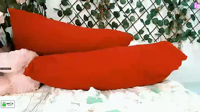 emyhouston00 online show from 12/03/24, 01:41