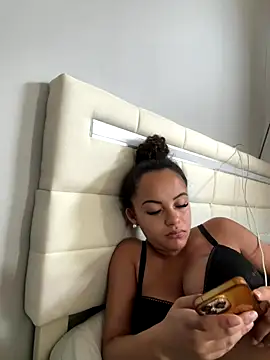 Snapshot of Lalionne58 chatting on 09/16/25, 09:54 Lalionne58 online show from 09/16/25, 09:54