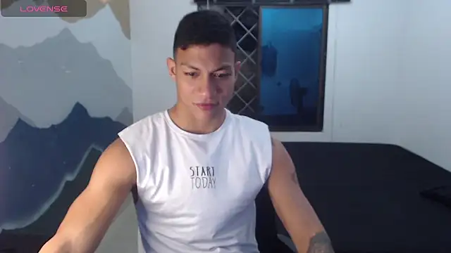 Snapshot of aalan_foxter chatting on 01/19/25, 03:39 aalan foxter online show from 01/19/25, 03:39