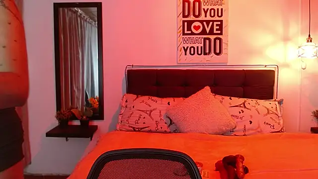 Dominik girl online show from 05/24/26, 07:41