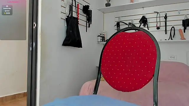 Alejandra Dunn online show from 02/12/25, 12:55