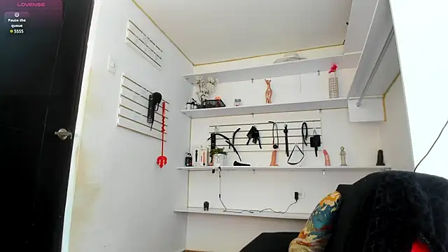 Alejandra Dunn online show from 03/05/25, 02:12