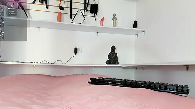 Alejandra Dunn online show from 03/12/25, 02:34
