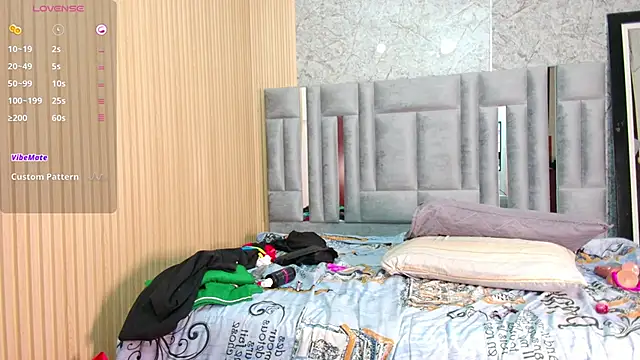 Snapshot of MiissBNasty chatting on 09/28/25, 12:32 MiissBNasty online show from 09/28/25, 12:32