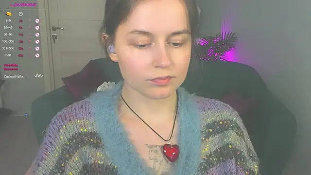 reb luvng online show from 12/04/24, 05:55