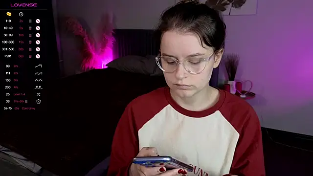 reb luvng online show from 12/05/24, 02:55