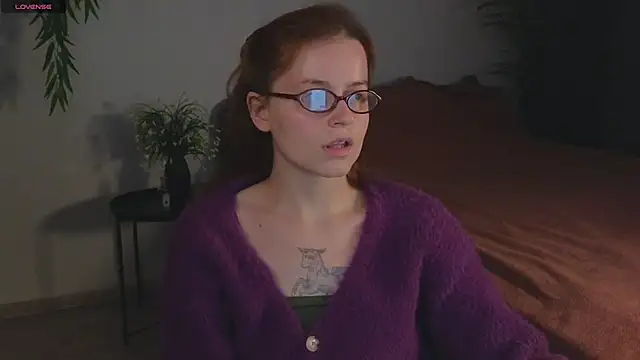 reb luvng online show from 10/07/25, 01:41