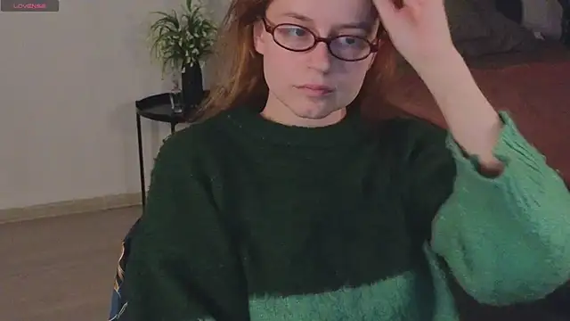 reb luvng online show from 10/12/25, 02:16