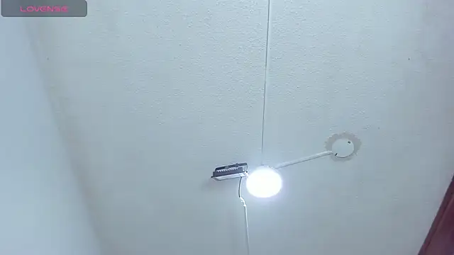 Oriana Guzman online show from 12/15/24, 11:12