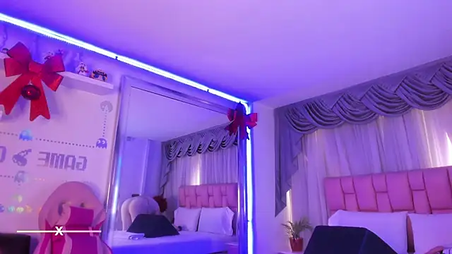 albaismynameX online show from 12/23/24, 12:08