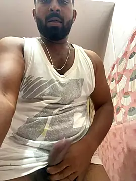 Handsomehunk 4U online show from 12/04/24, 02:37