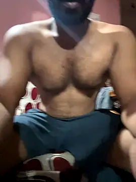 Snapshot of Handsomehunk_4U chatting on 11/30/25, 04:55 Handsomehunk 4U online show from 11/30/25, 04:55