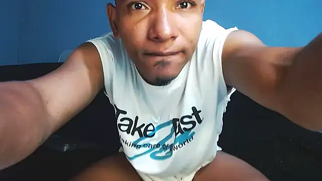 Snapshot of Grandeygruesa1 chatting on 11/29/25, 10:29 Grandeygruesa1 online show from 11/29/25, 10:29