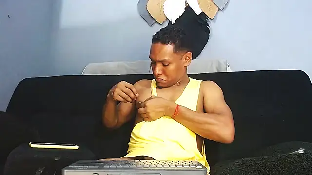 Snapshot of Grandeygruesa1 chatting on 12/05/25, 07:50 Grandeygruesa1 online show from 12/05/25, 07:50