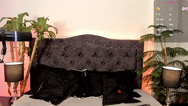 candy canne   online show from 12/20/24, 06:35