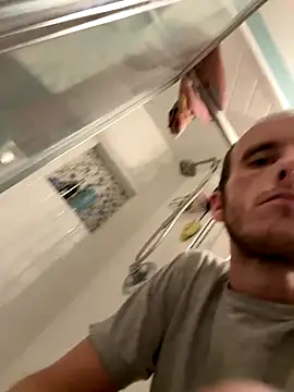 Snapshot of tleaper21101 chatting on 09/24/25, 03:26 tleaper21101 online show from 09/24/25, 03:26