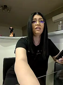 Snapshot of Milf_Abigail chatting on 01/20/25, 05:06 Milf Abigail online show from 01/20/25, 05:06