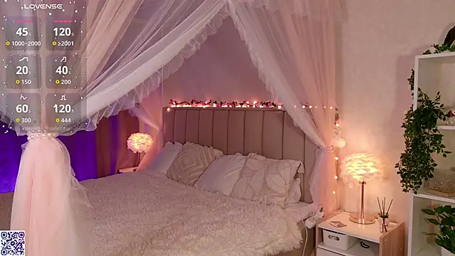 Snapshot of LeraKit chatting on 11/26/25, 03:02 LeraKit online show from 11/26/25, 03:02