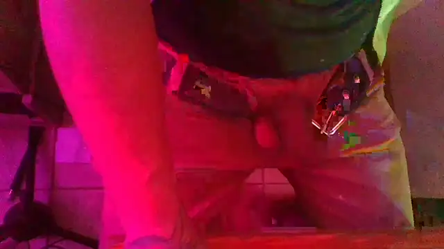 AlanDickson online show from 12/16/25, 04:28