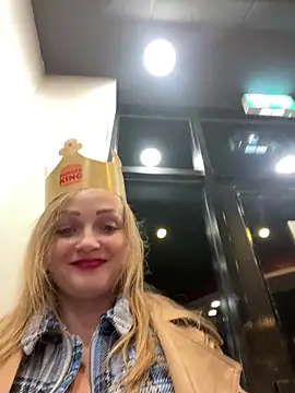 LadyTatiana Madam online show from 01/10/25, 09:31