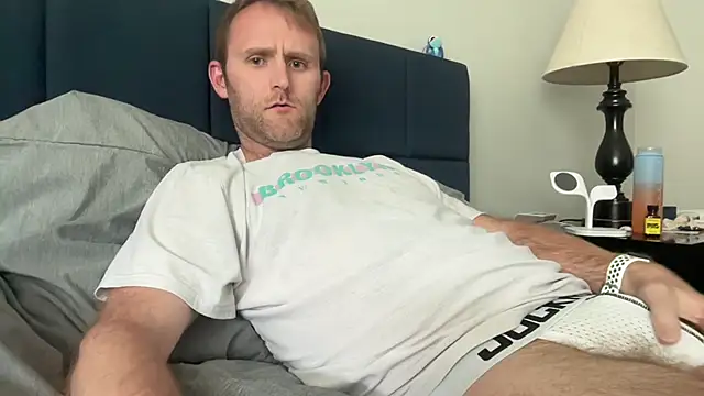 25flyboy25 online show from 06/11/26, 08:18