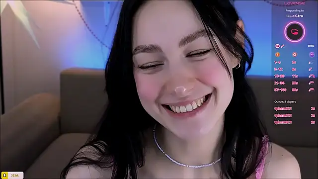Snapshot of CosmicFaye chatting on 12/29/24, 08:33 CosmicFaye online show from 12/29/24, 08:33